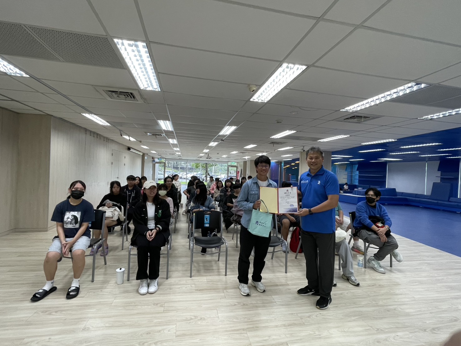 這是一張圖片 這是一張圖片